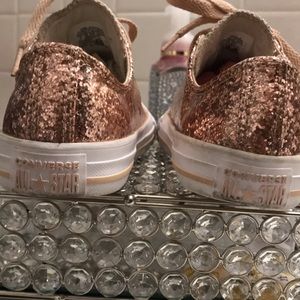 Girls Converse Chuck Taylor